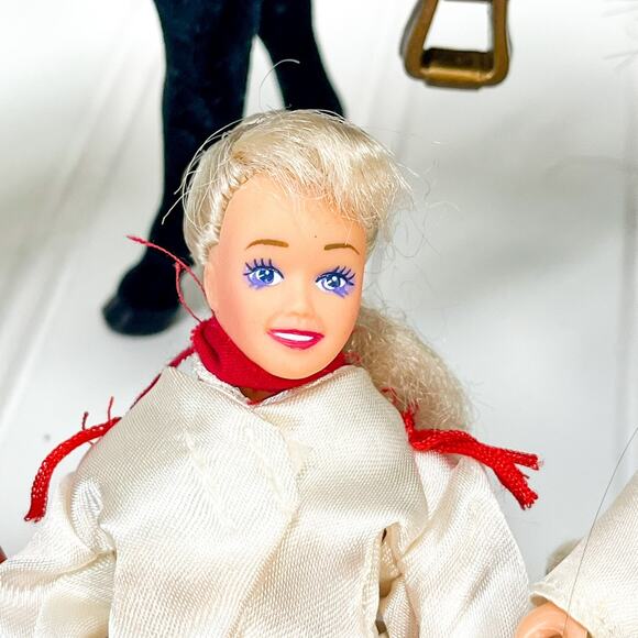 Rare Retired Breyer #7002 Horse and Rider Set Ponies Saddle Male and Female Doll - Picture 4 of 11